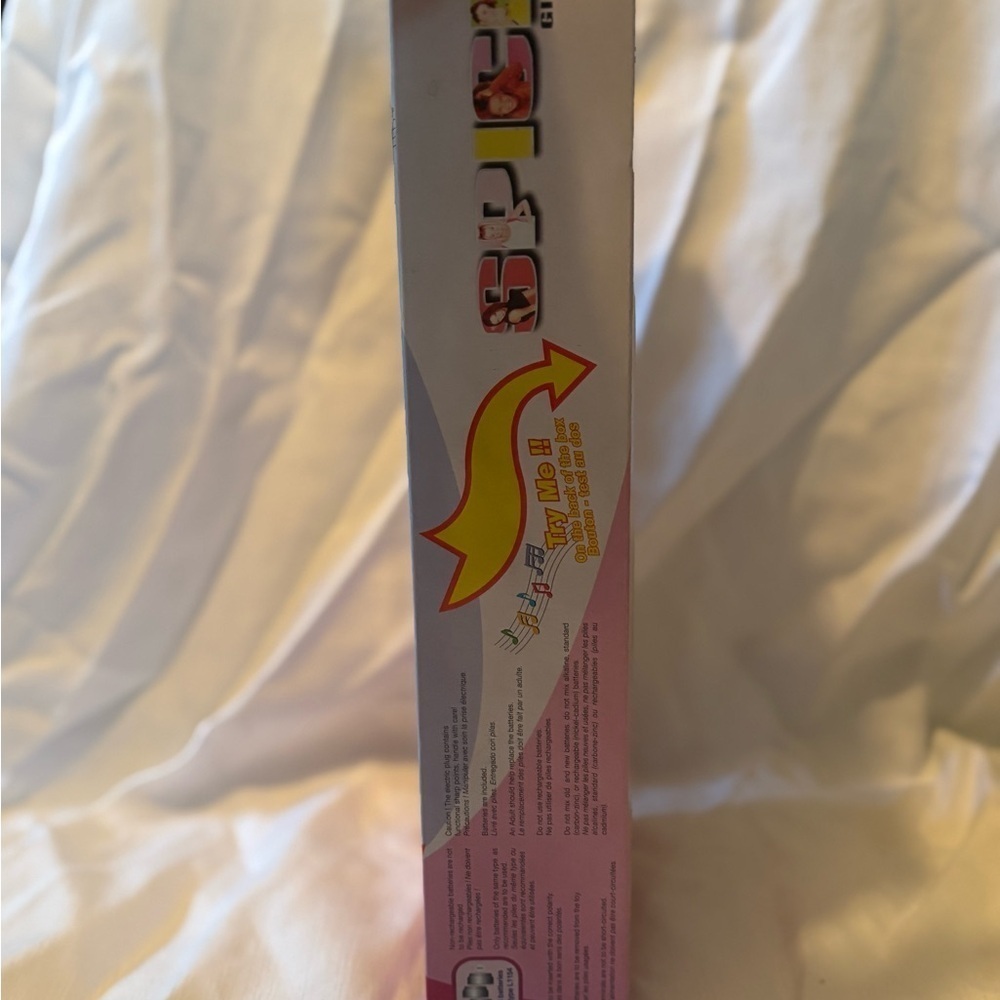 Vintage Spice Girls Emma Musical Doll - Picture 4 of 6
